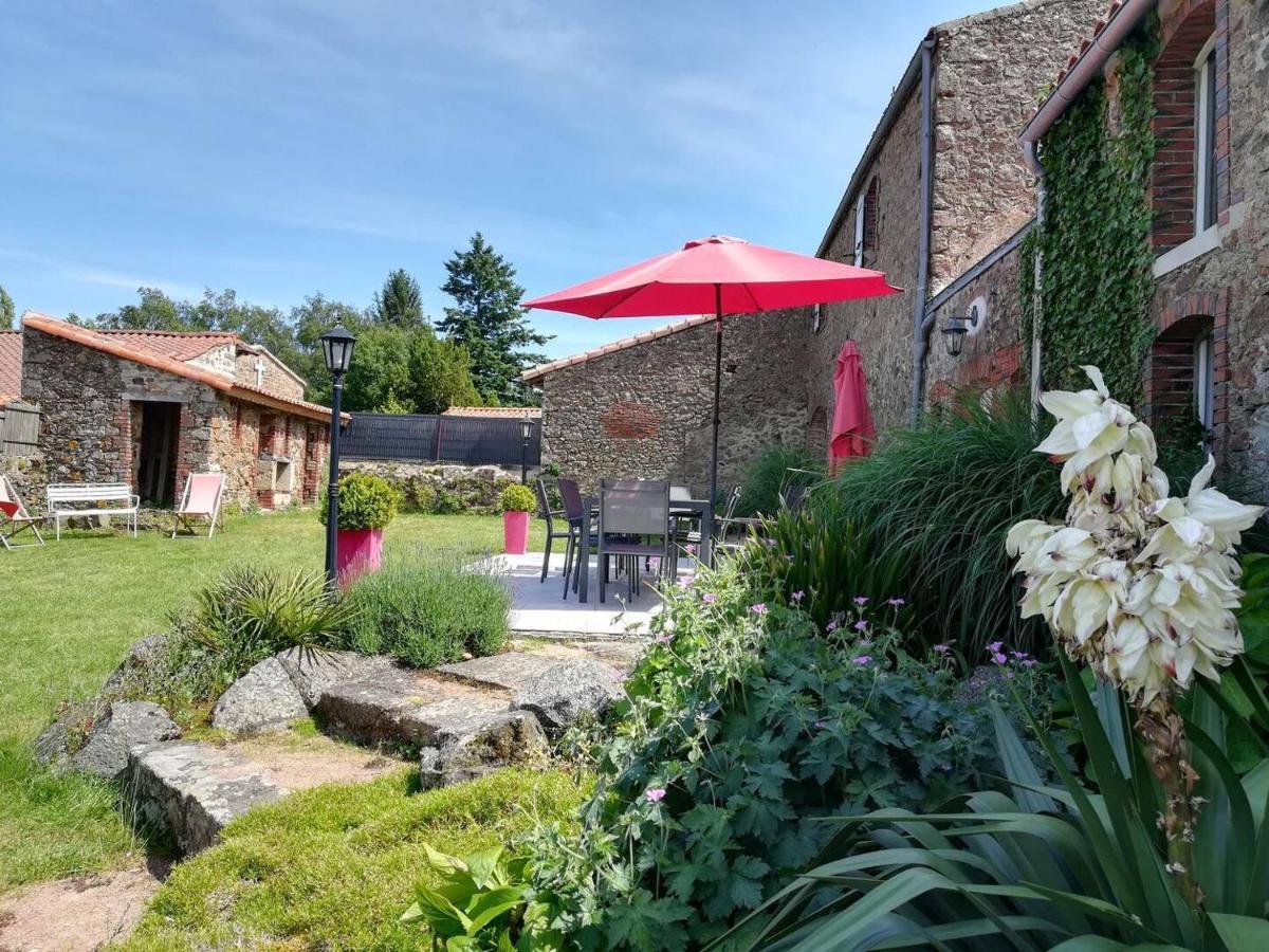 L'Ange Gite De Groupe Proche Du Puy Du Fou Sevremont Exterior foto
